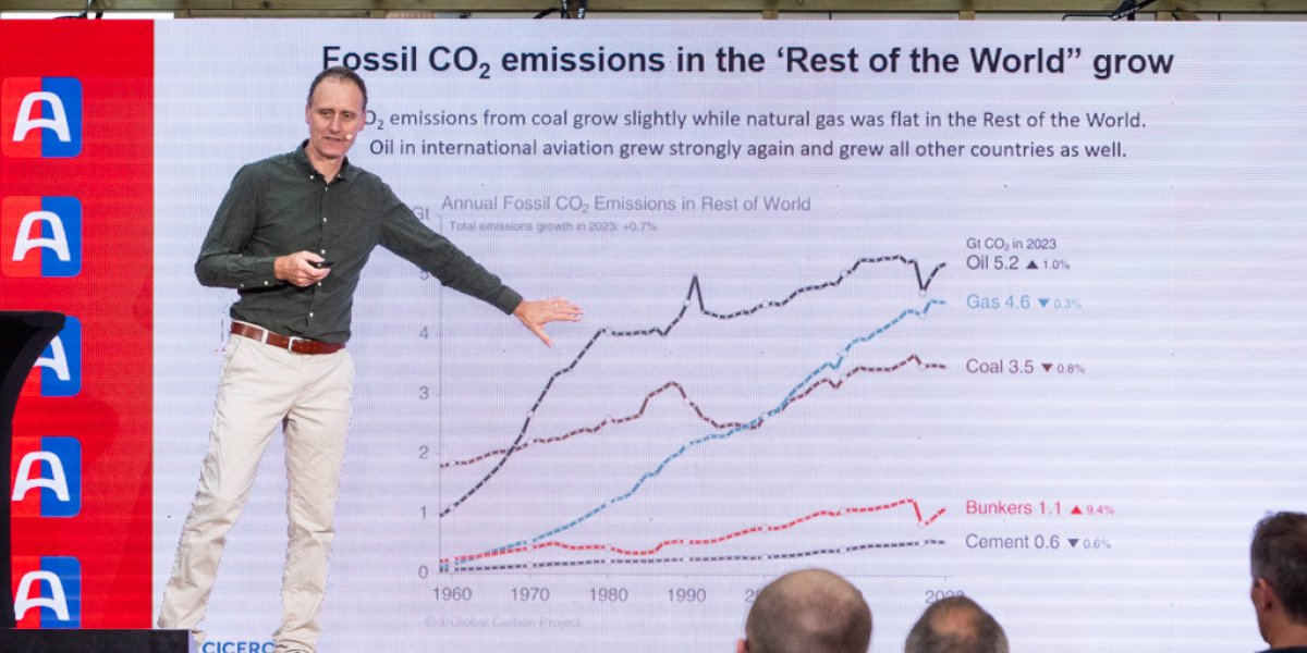 Image missing description