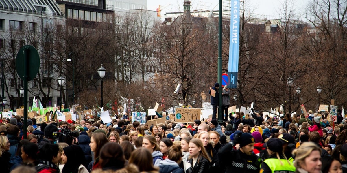 ungdom demonstrerer i Oslo 